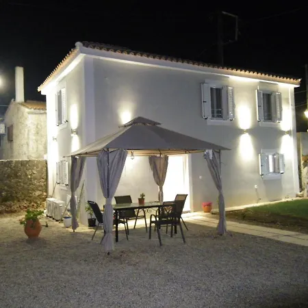 Holiday home Vikou House