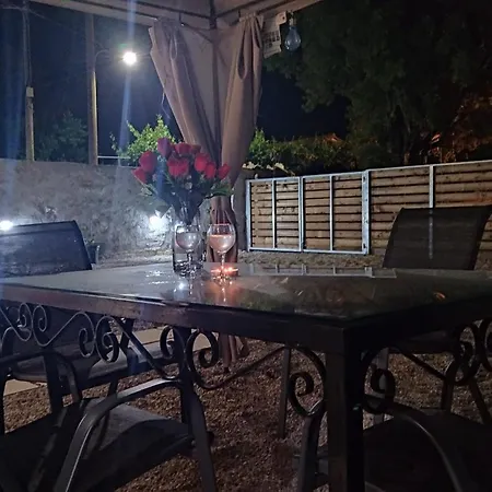 Vikou House - Nestled In One Of Zakynthos Oldest Villages A Tranquil Retreat Close To Renowned Beaches Offering Authentic Zakynthian Hospitality By Mana Gers * Yírion