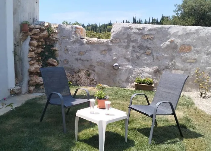 Nyaraló Vikou House - Nestled In One Of Zakynthos Oldest Villages A Tranquil Retreat Close To Renowned Beaches Offering Authentic Zakynthian Hospitality By Mana Gers
