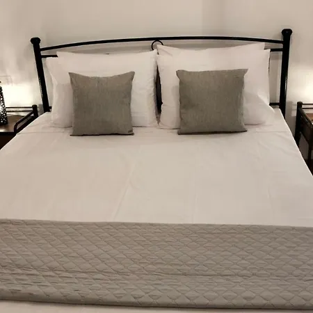 Vikou House - Nestled In One Of Zakynthos Oldest Villages A Tranquil Retreat Close To Renowned Beaches Offering Authentic Zakynthian Hospitality By Mana Gers 펜션 Yírion