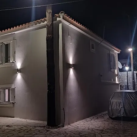 Vikou House - Nestled In One Of Zakynthos Oldest Villages A Tranquil Retreat Close To Renowned Beaches Offering Authentic Zakynthian Hospitality By Mana Gers 펜션 *