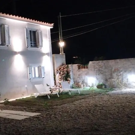 Vikou House - Nestled In One Of Zakynthos Oldest Villages A Tranquil Retreat Close To Renowned Beaches Offering Authentic Zakynthian Hospitality By Mana Gers