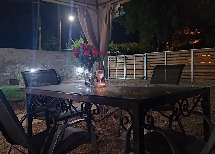 Vikou House - Nestled In One Of Zakynthos Oldest Villages A Tranquil Retreat Close To Renowned Beaches Offering Authentic Zakynthian Hospitality By Mana Gers * Yírion