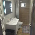 Vikou House - Nestled In One Of Zakynthos Oldest Villages A Tranquil Retreat Close To Renowned Beaches Offering Authentic Zakynthian Hospitality By Mana Gers Hébergement de vacances Yírion
