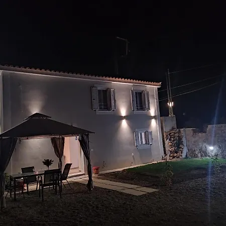 Vikou House - Nestled In One Of Zakynthos Oldest Villages A Tranquil Retreat Close To Renowned Beaches Offering Authentic Zakynthian Hospitality By Mana Gers Yírion