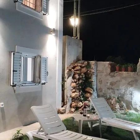 Vikou House - Nestled In One Of Zakynthos Oldest Villages A Tranquil Retreat Close To Renowned Beaches Offering Authentic Zakynthian Hospitality By Mana Gers Casa vacanze Yírion